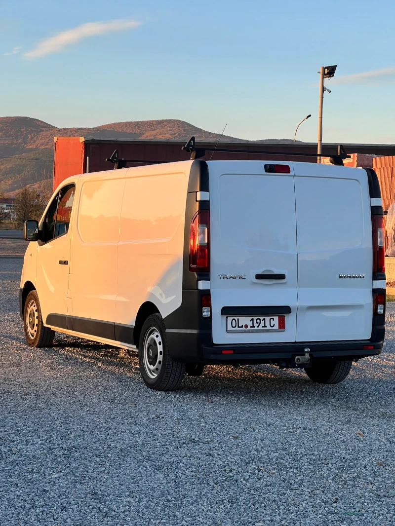 Renault Trafic, снимка 5 - Бусове и автобуси - 47992777