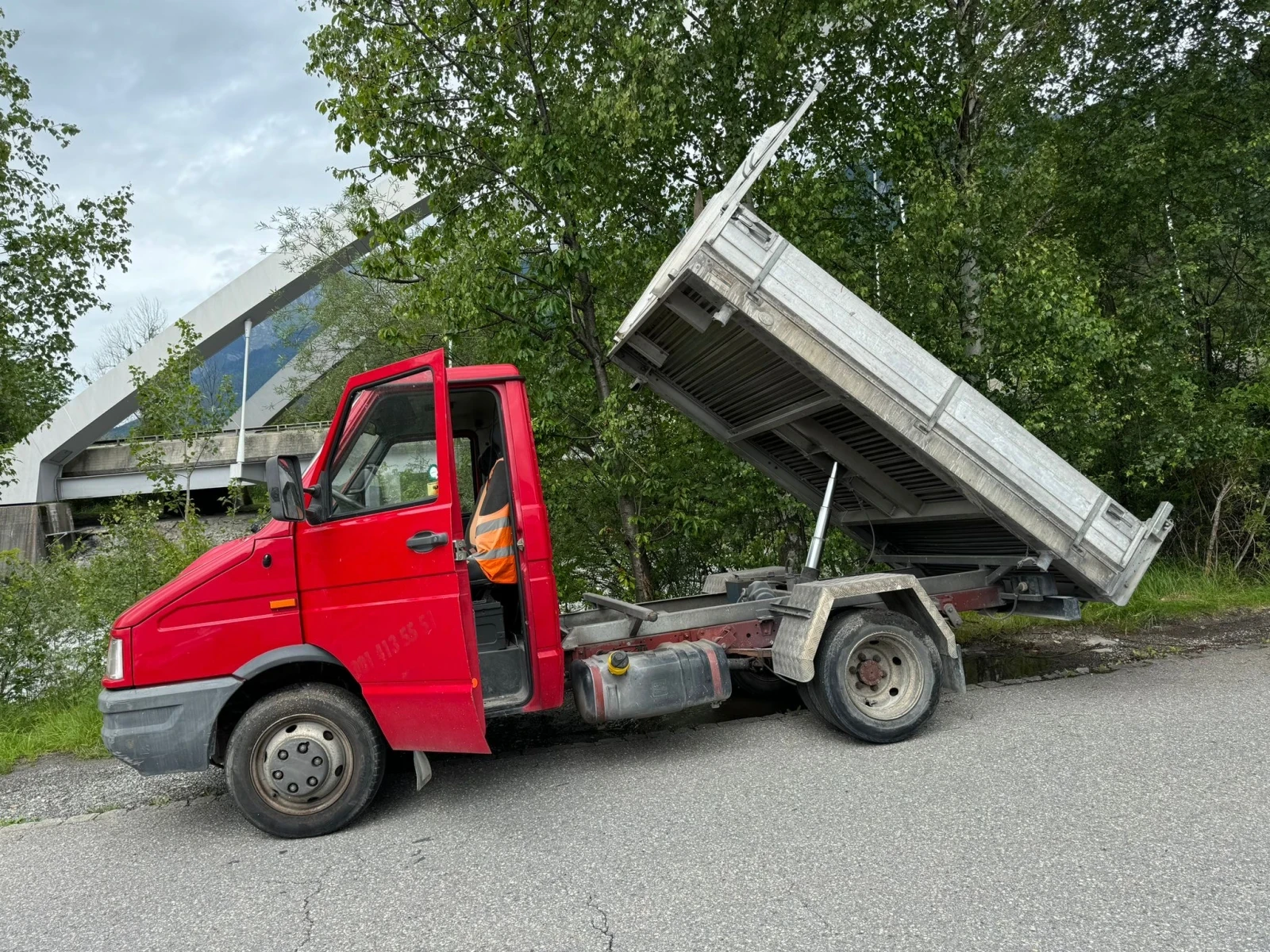 Iveco 3510 Самосвал - изображение 5