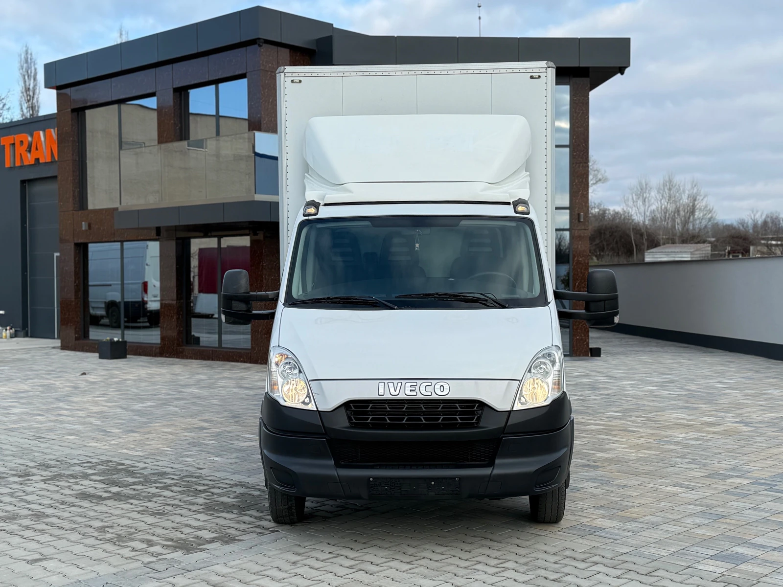 Iveco Daily 50C17* 3.0HPI* БОРД* 3.5Т* Б-Кат* , снимка 2 - Бусове и автобуси - 53733696