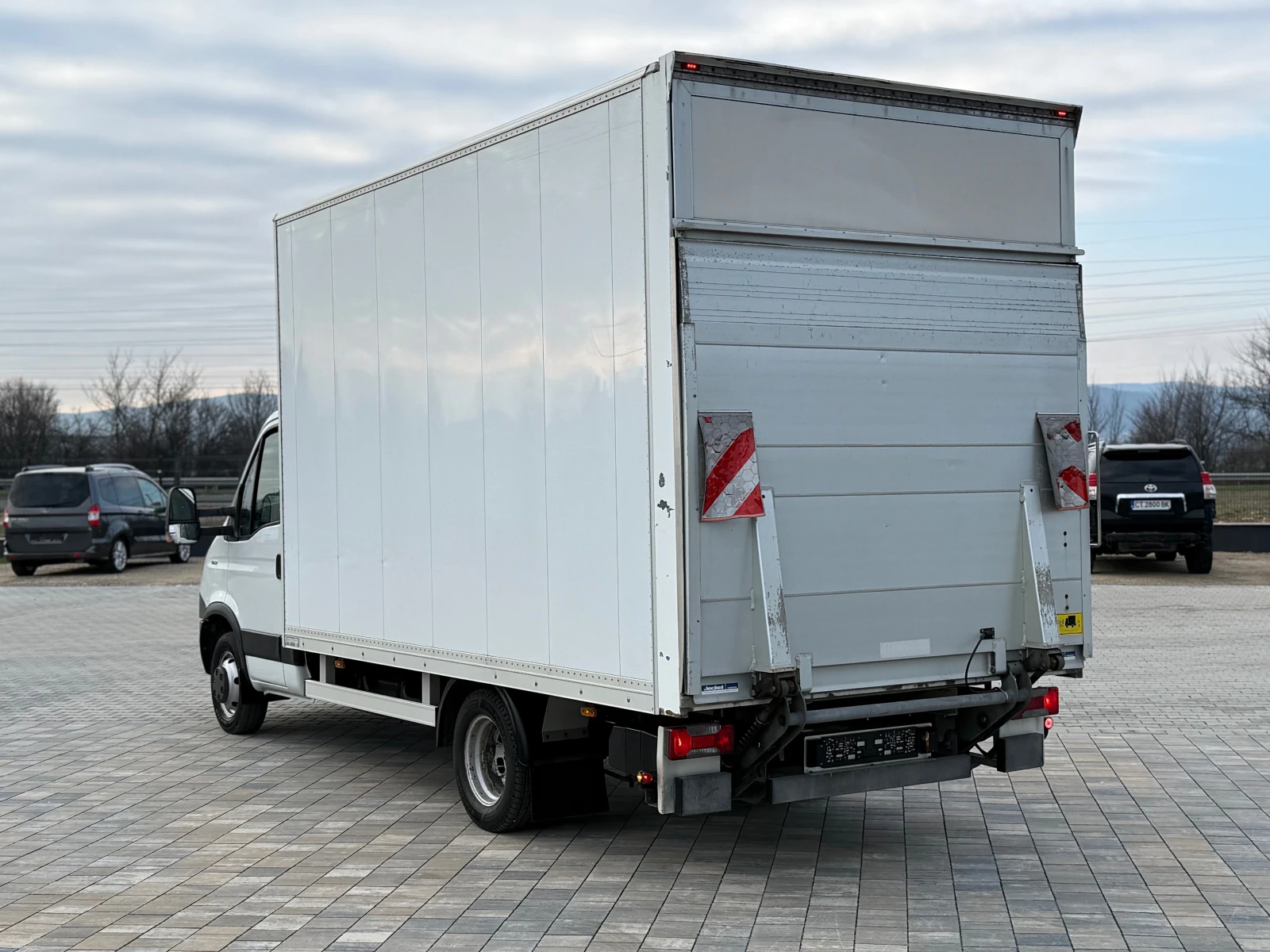 Iveco Daily 50C17* 3.0HPI* БОРД* 3.5Т* Б-Кат* , снимка 5 - Бусове и автобуси - 53733696