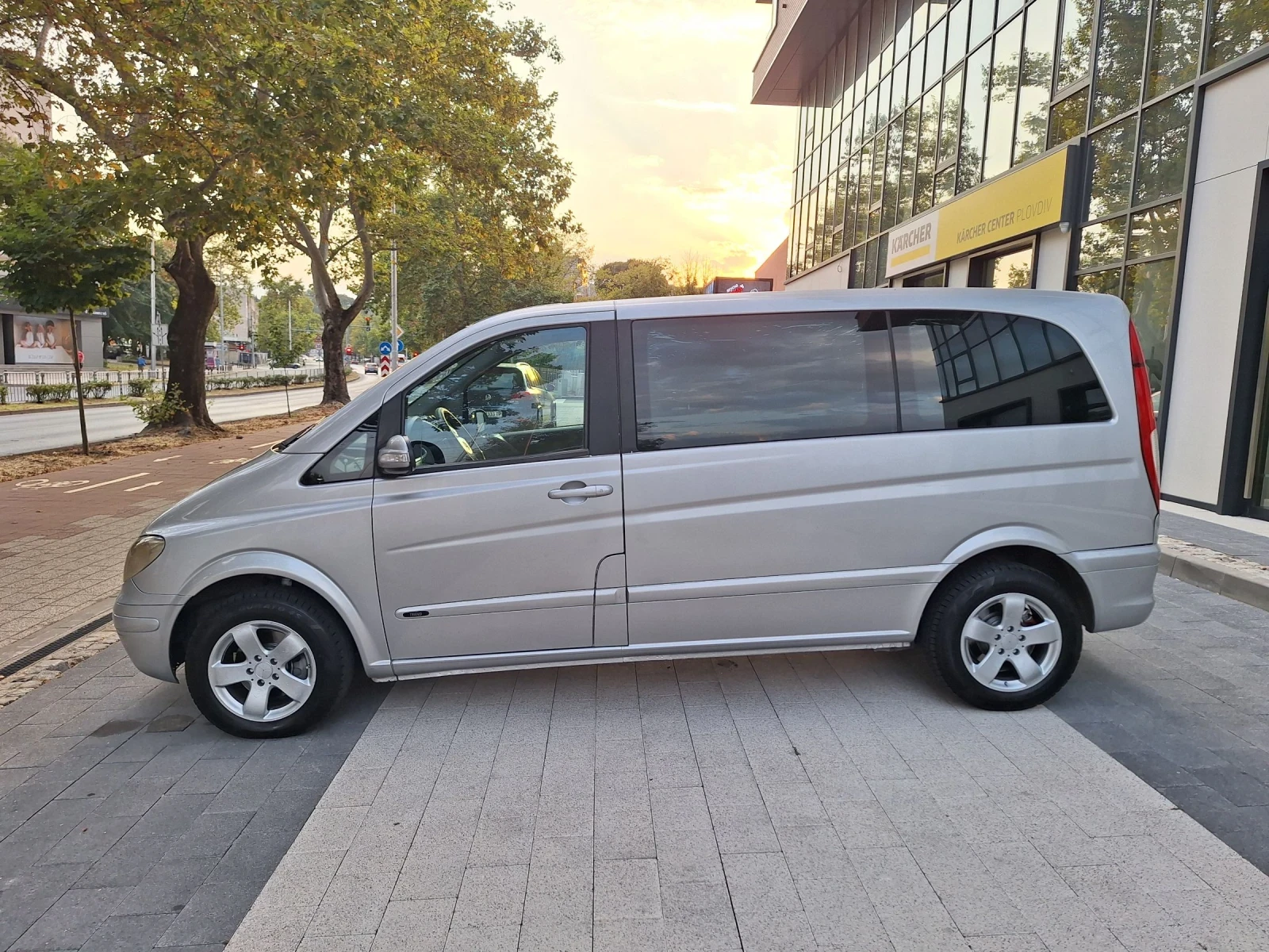 Mercedes-Benz Viano 2.2 cdi 5+ 1, снимка 8 - Бусове и автобуси - 55826134