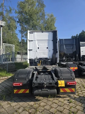     Mercedes-Benz Actros 1863