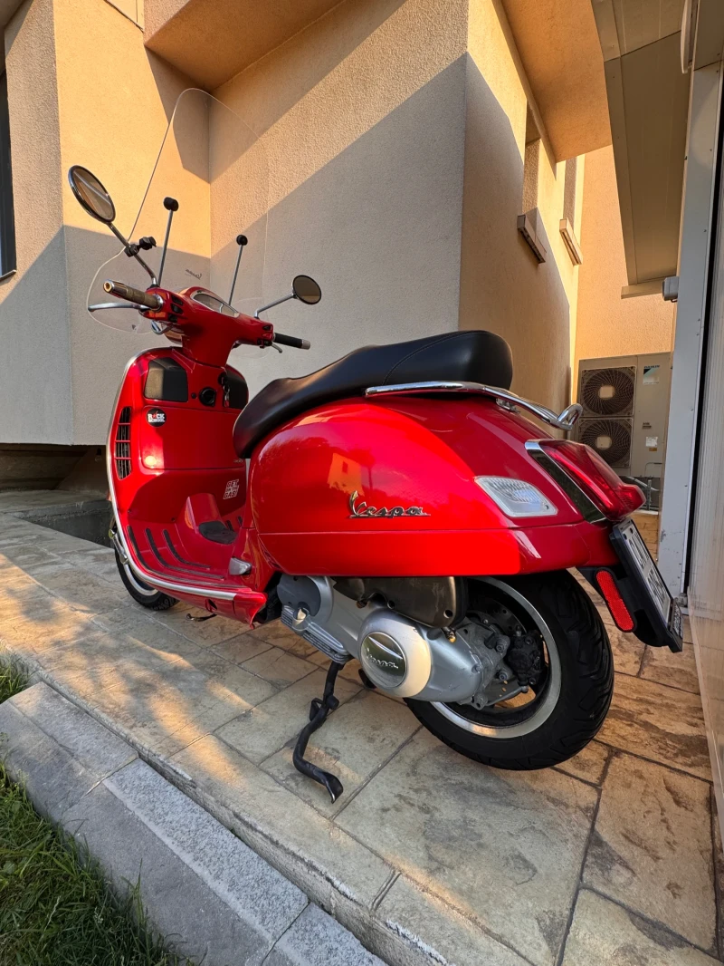 Vespa GTS 300 Super ABS/ASR, снимка 6 - Мотоциклети и мототехника - 50787952