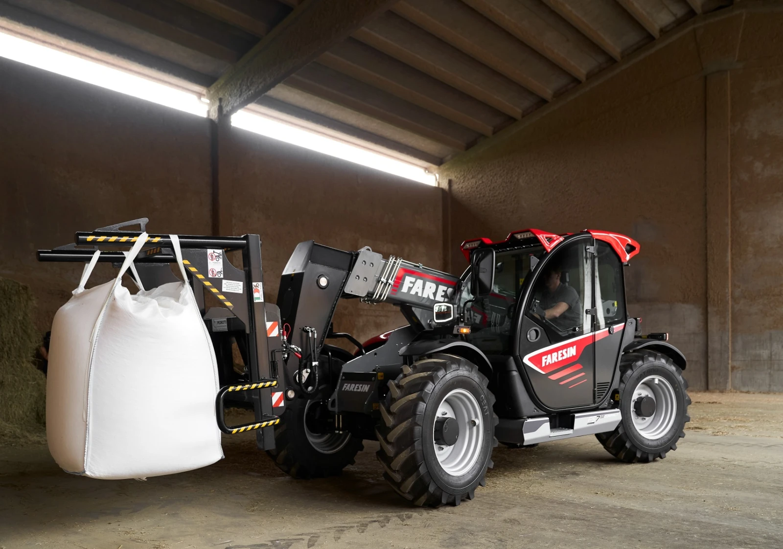 Телескопичен товарач Faresin FS 07.32 C CLASSIC LS 75kW-102 к.с. - изображение 9