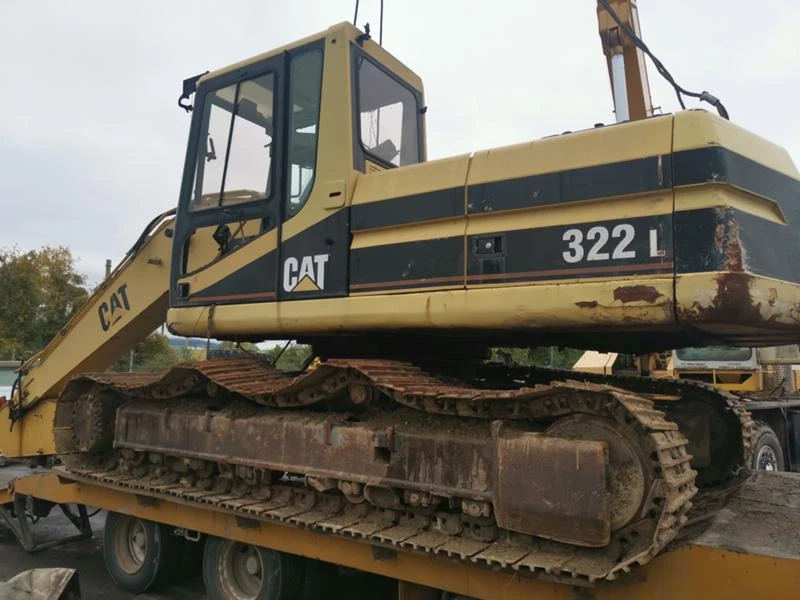 Багер Cat 322L, снимка 1 - Индустриална техника - 35690772