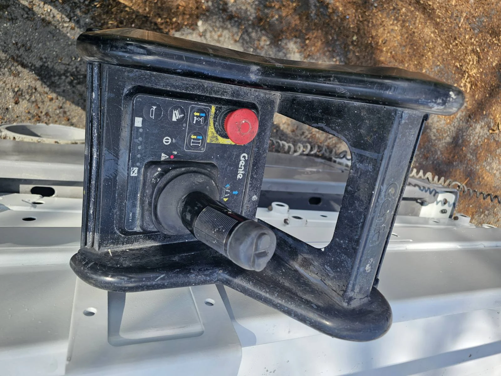 Автовишка Друга марка Genie GS-1930, снимка 12 - Индустриална техника - 53999707