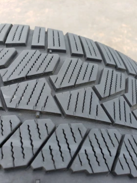 Гуми Зимни 255/45R19, снимка 5