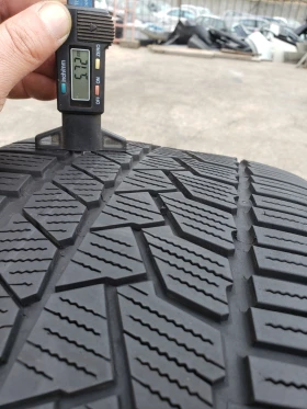 Гуми Зимни 255/45R19, снимка 9