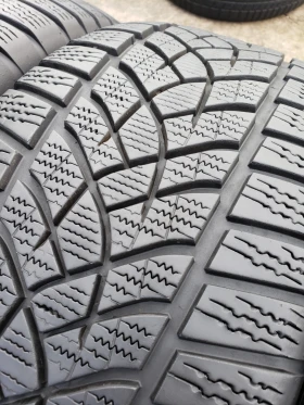 Гуми Зимни 245/55R17, снимка 7 - Гуми и джанти - 52478738