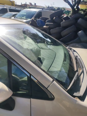 Toyota Corolla 1.8HYBRID 65000км, снимка 9