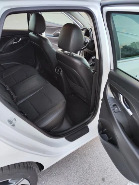 Hyundai I30 1.5T Mild hybrid , снимка 14