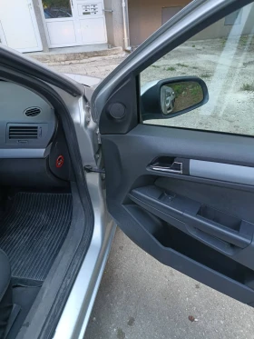 Opel Astra  H Исузу, снимка 13