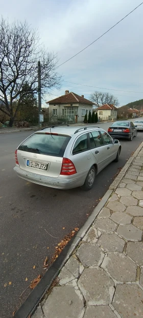 Mercedes-Benz C 220 - 2500 € / 4889.57 лв. - 82203077 2