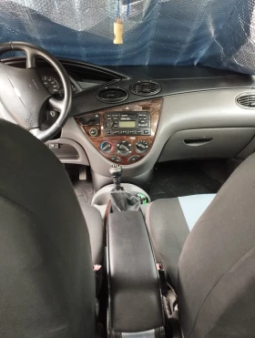 Ford Focus Ghia 1.6 бензин + газ