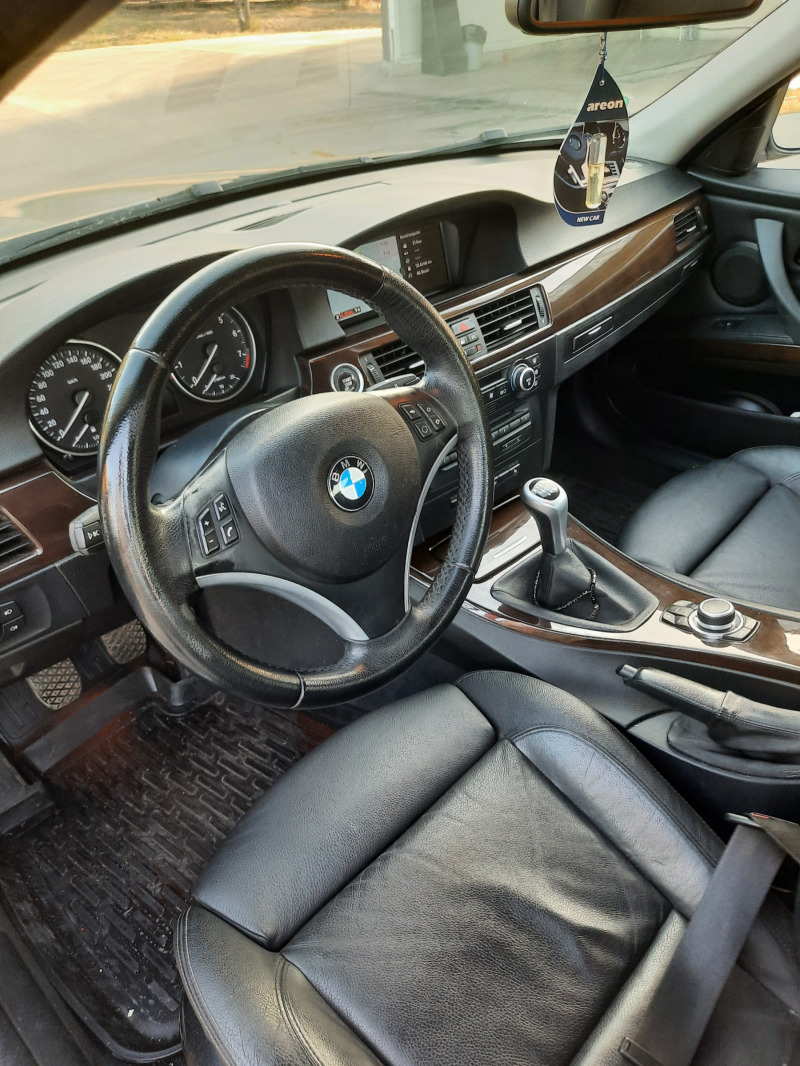 BMW 325 Xdrive , снимка 4 - Автомобили и джипове - 46412935