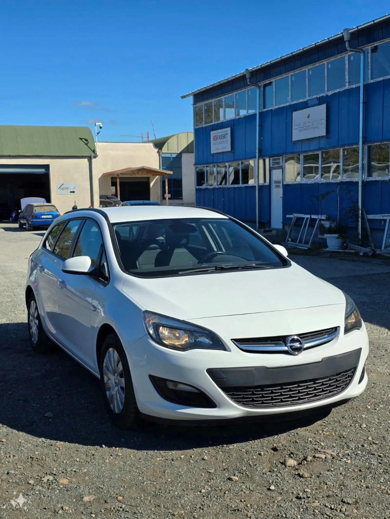 Opel Astra, снимка 1 - Автомобили и джипове - 47668523