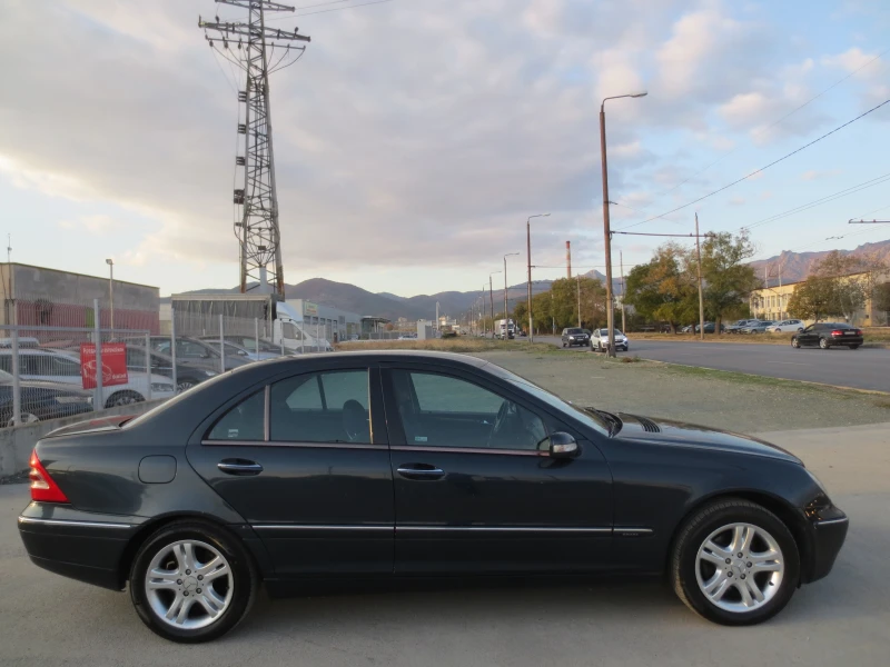 Mercedes-Benz C 180 2.0 i , снимка 4 - Автомобили и джипове - 47803874