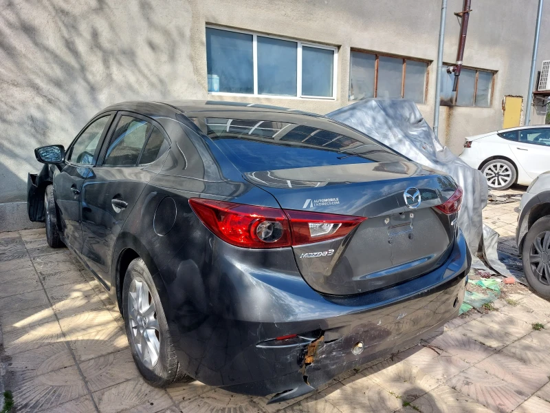 Mazda 3 2.0, снимка 3 - Автомобили и джипове - 48109480