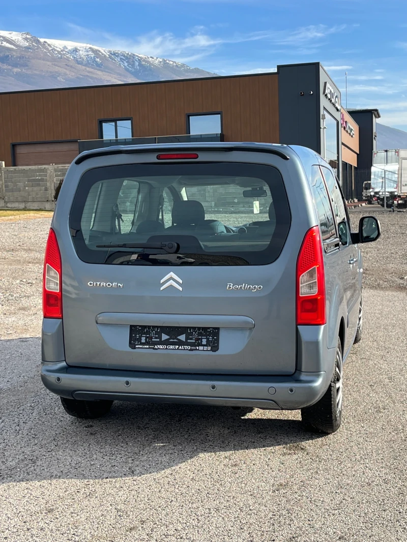 Citroen Berlingo 1.6HDI, снимка 9 - Автомобили и джипове - 48413402