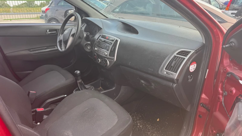 Hyundai I20  1.25 на части, снимка 8 - Автомобили и джипове - 51296177