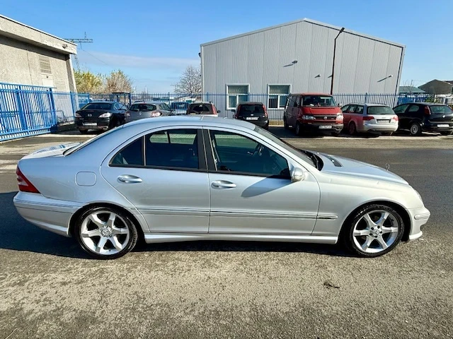 Mercedes-Benz C 220 CDI-AMG-SPORT EDITION-РЕАЛНИ КМ.-2007г - изображение 2