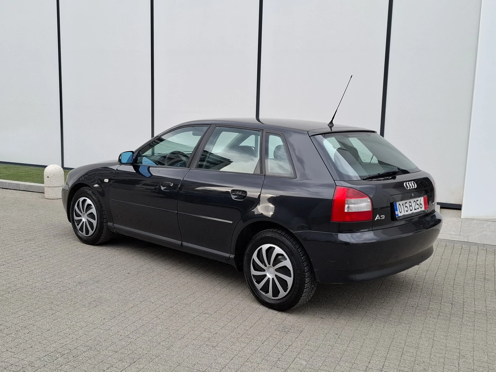 Audi A3 1.6i* (101кс)* * FACELIFT* * НОВ ВНОС* *  - изображение 5