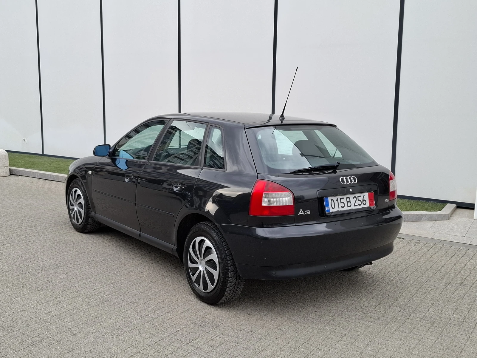 Audi A3 1.6i* (101кс)* * FACELIFT* * НОВ ВНОС* *  - изображение 6