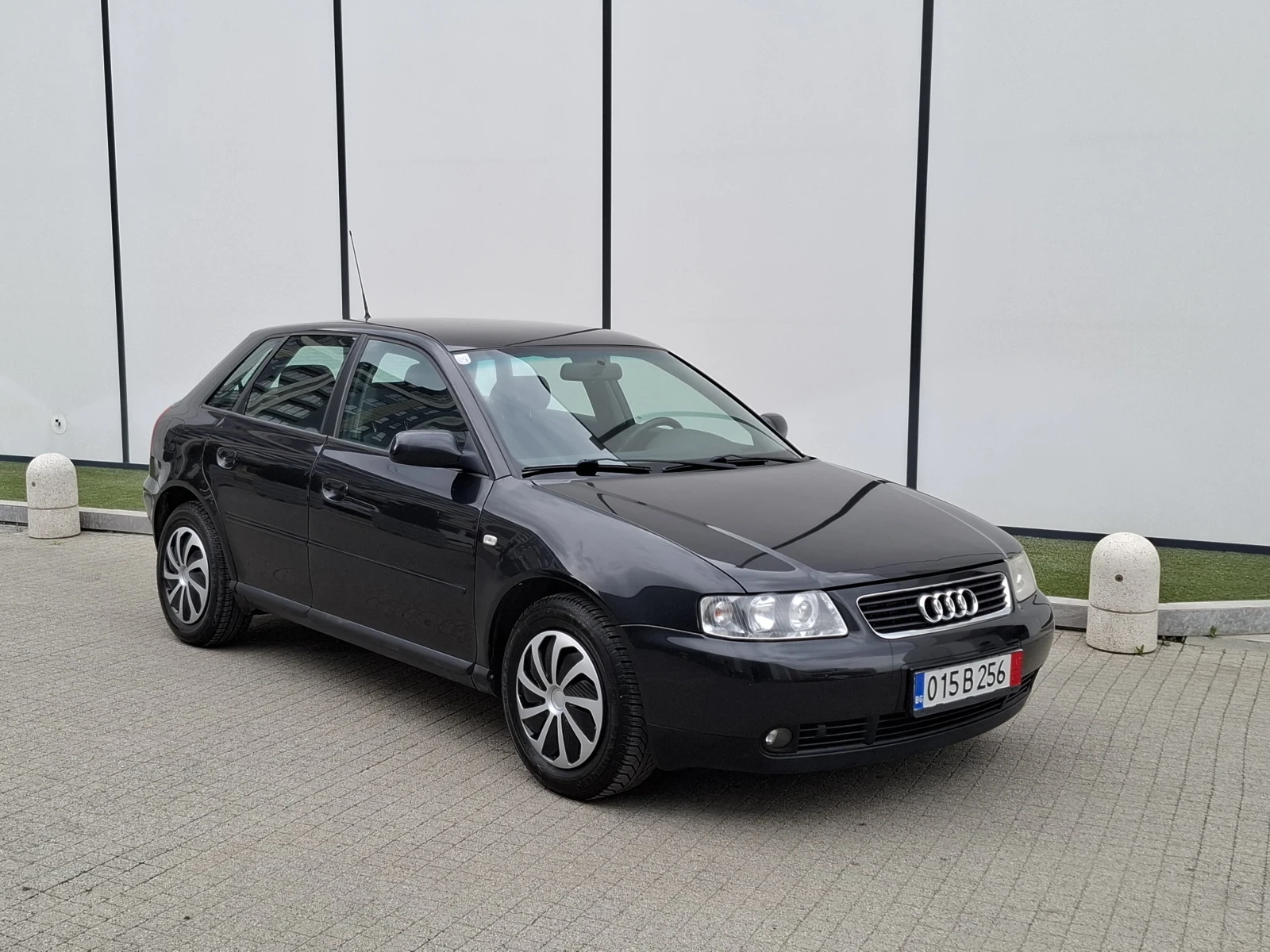 Audi A3 1.6i* (101кс)* * FACELIFT* * НОВ ВНОС* *  - изображение 9