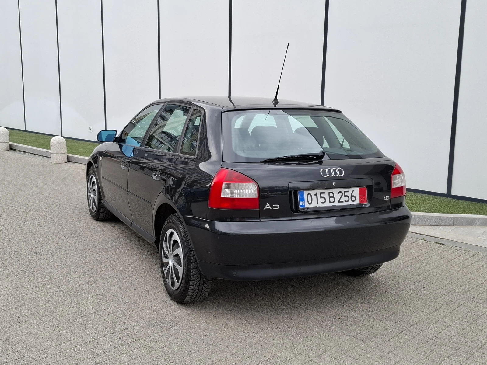 Audi A3 1.6i* (101кс)* * FACELIFT* * НОВ ВНОС* *  - изображение 7