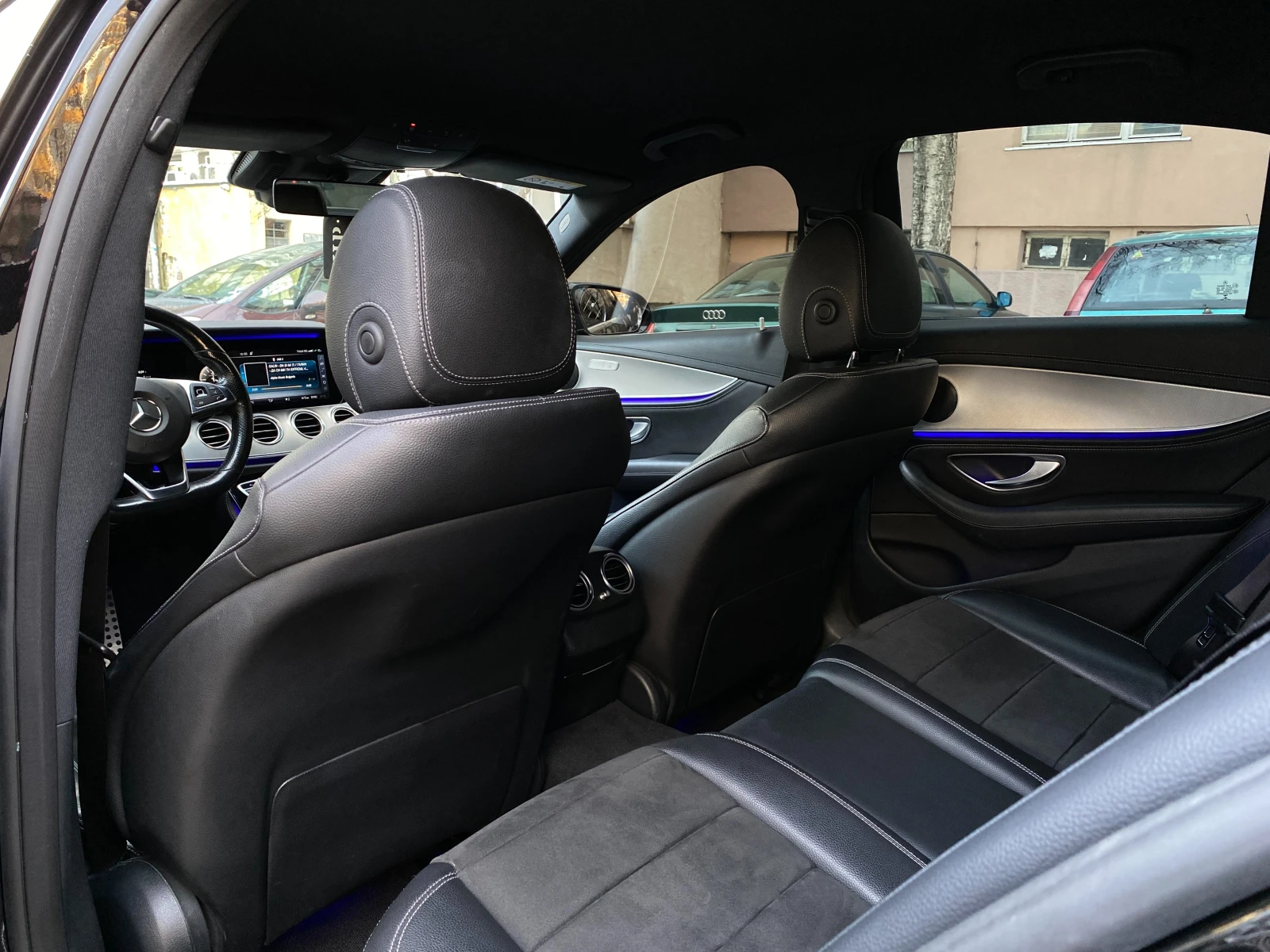 Mercedes-Benz E 220 AMG EDITION*  - изображение 8