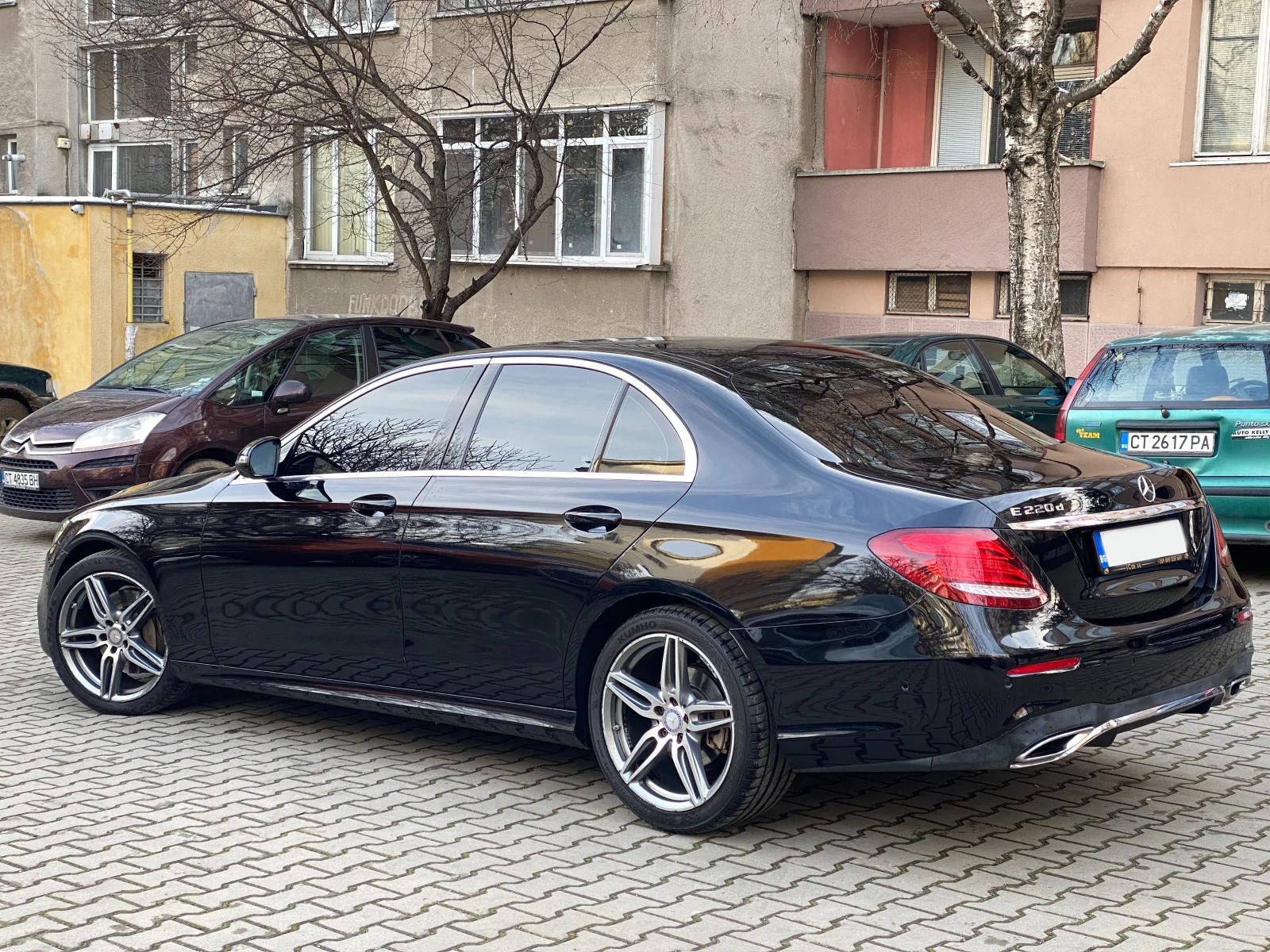 Mercedes-Benz E 220 AMG EDITION*  - изображение 4