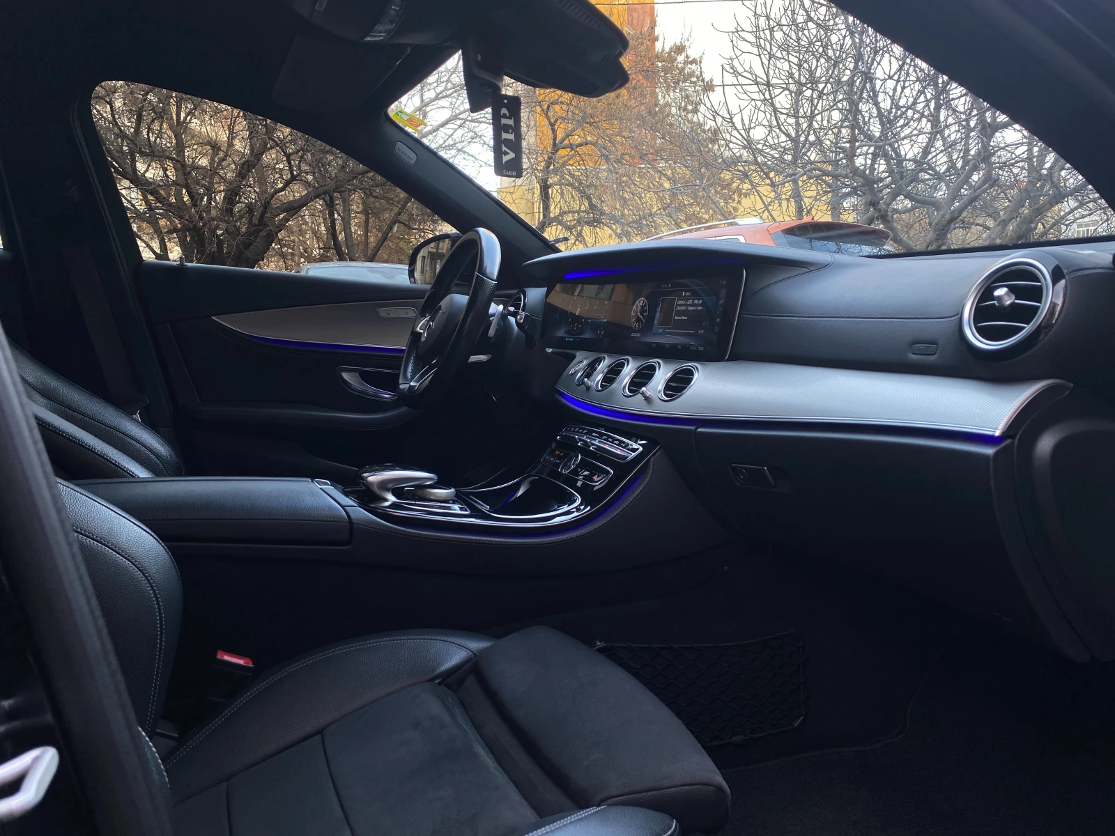 Mercedes-Benz E 220 AMG EDITION*  - изображение 5