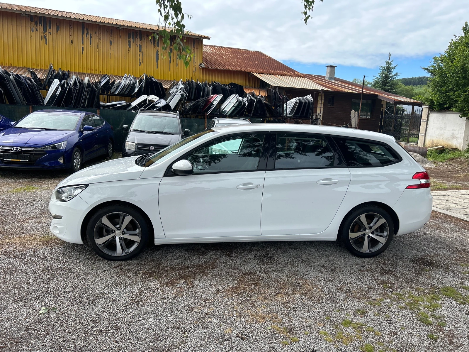 Peugeot 308 1.6HDI EURO6D - изображение 4
