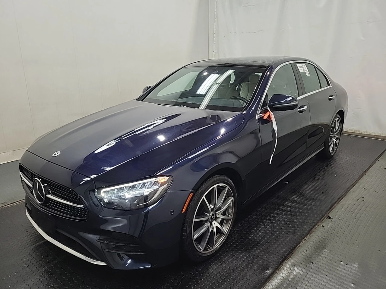 Mercedes-Benz E 350 * CARFAX * АВТО КРЕДИТ * ЦЕНА ДО БГ! - изображение 3