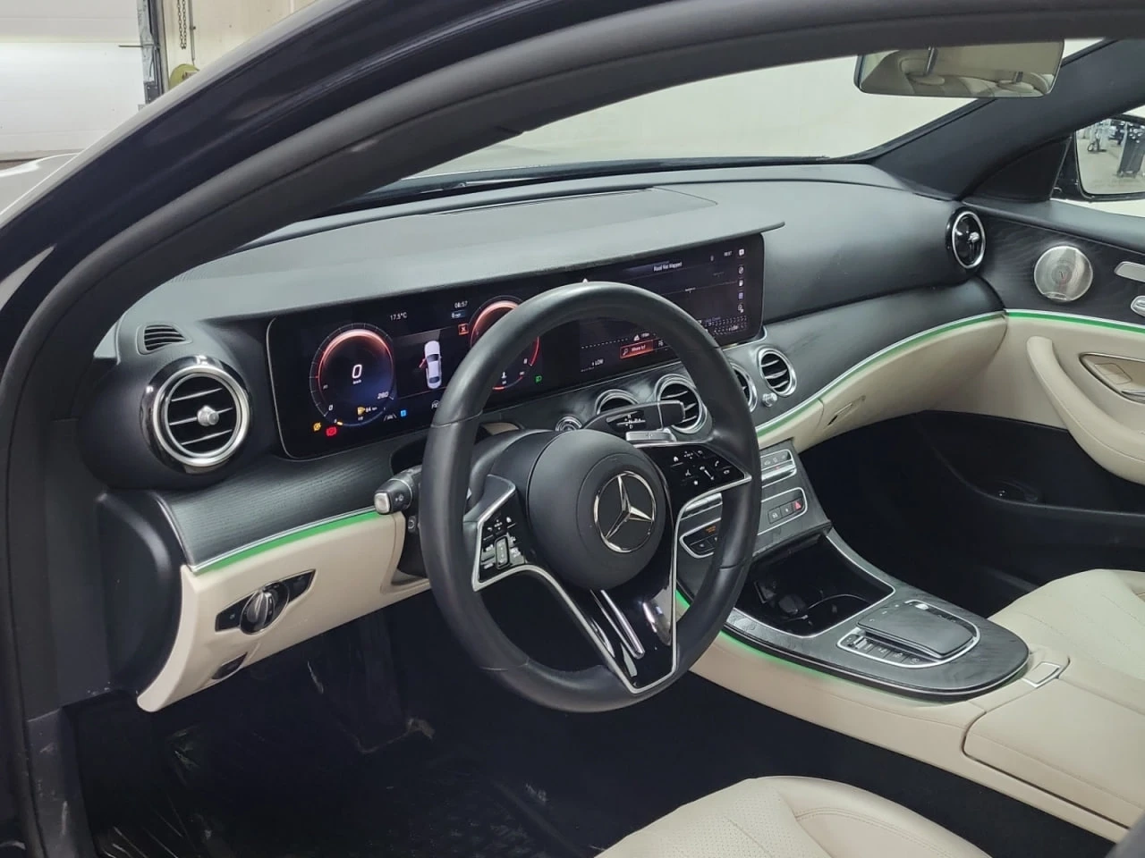 Mercedes-Benz E 350 * CARFAX * АВТО КРЕДИТ * ЦЕНА ДО БГ! - изображение 9
