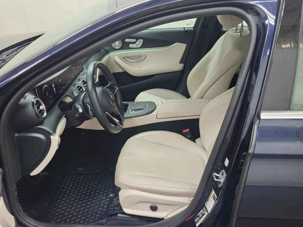 Mercedes-Benz E 350 * CARFAX * АВТО КРЕДИТ * ЦЕНА ДО БГ! - изображение 8