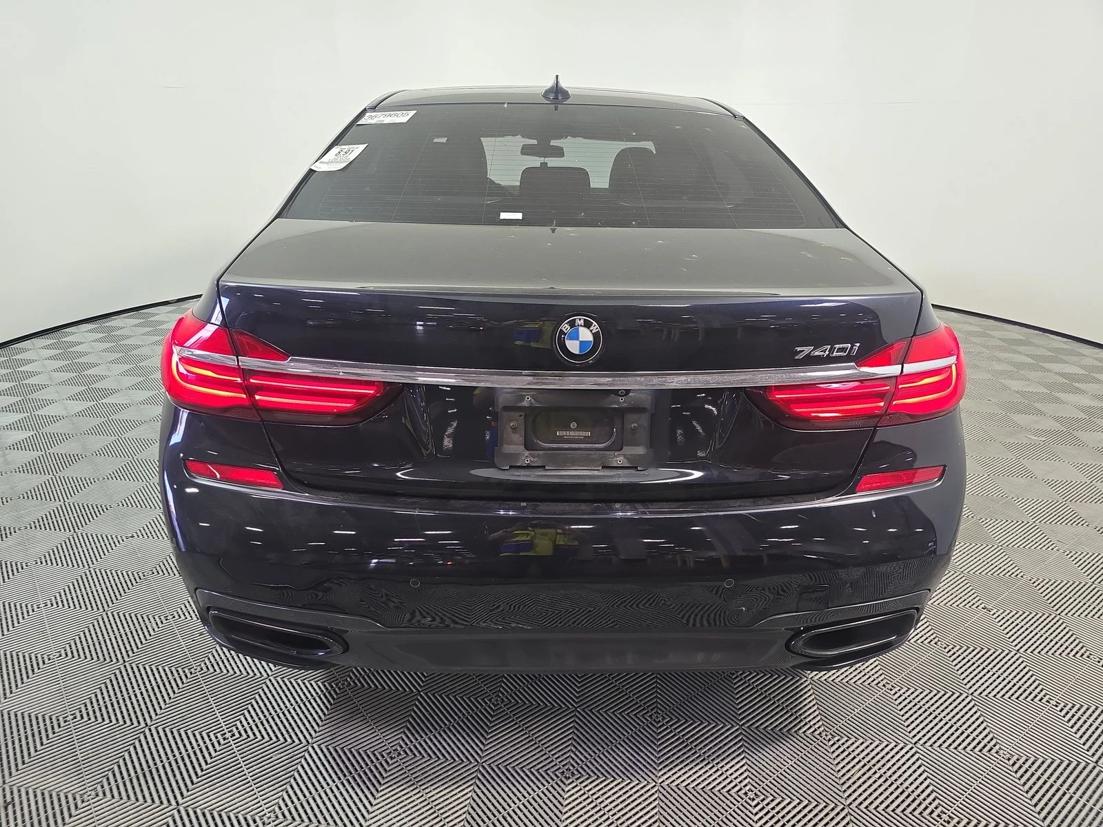 BMW 740 M* SPORT* ДИСТРОНИК* ХЕДЪП* BOWER* WILKINS* 360КАМ - изображение 6