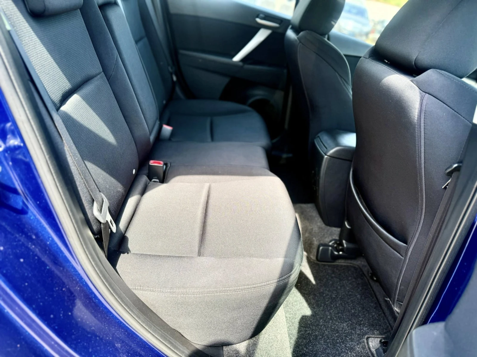 Mazda 3 2.2 6- | Mobile.bg   14