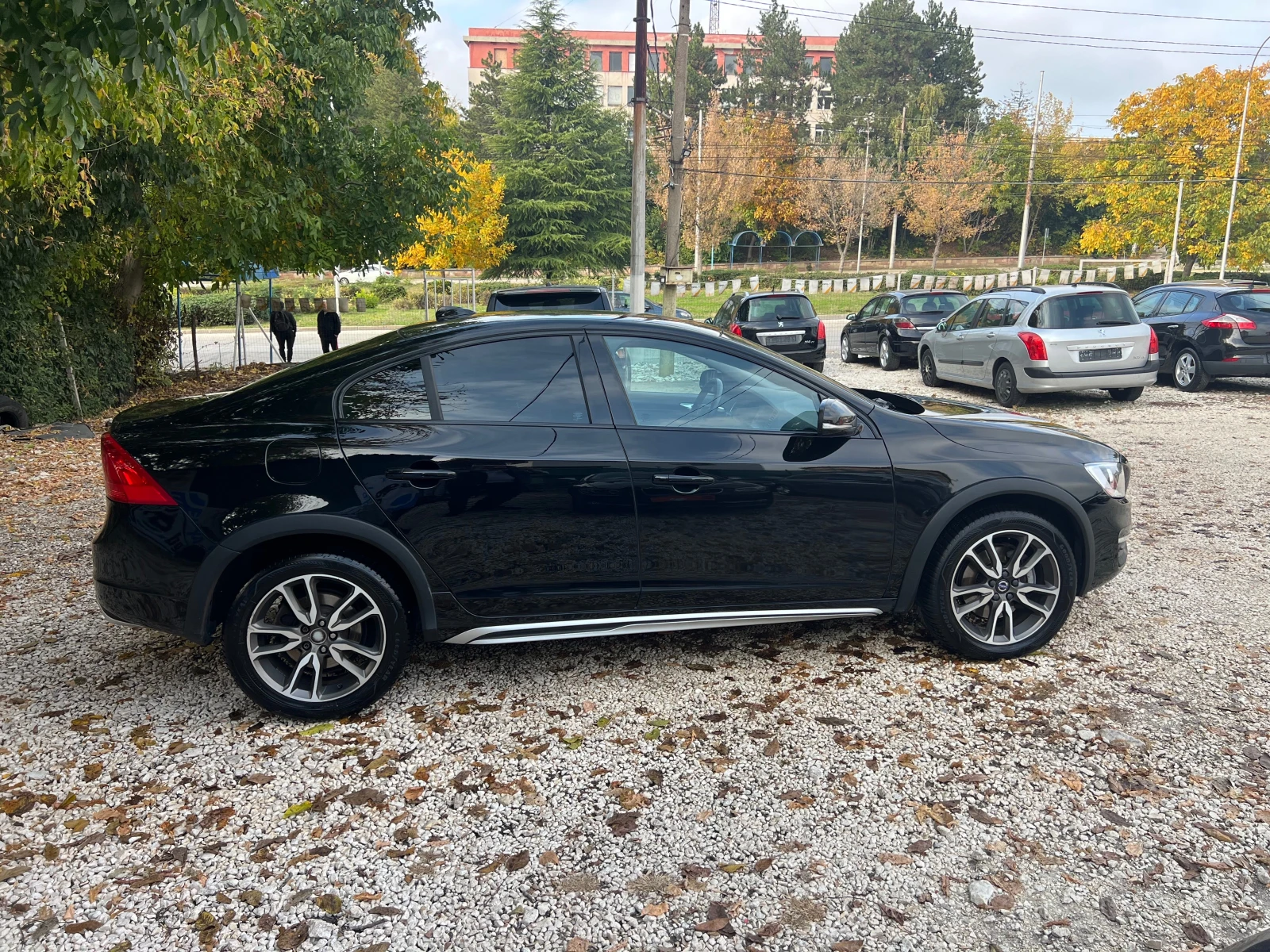 Volvo S60 Cross Country  - изображение 6