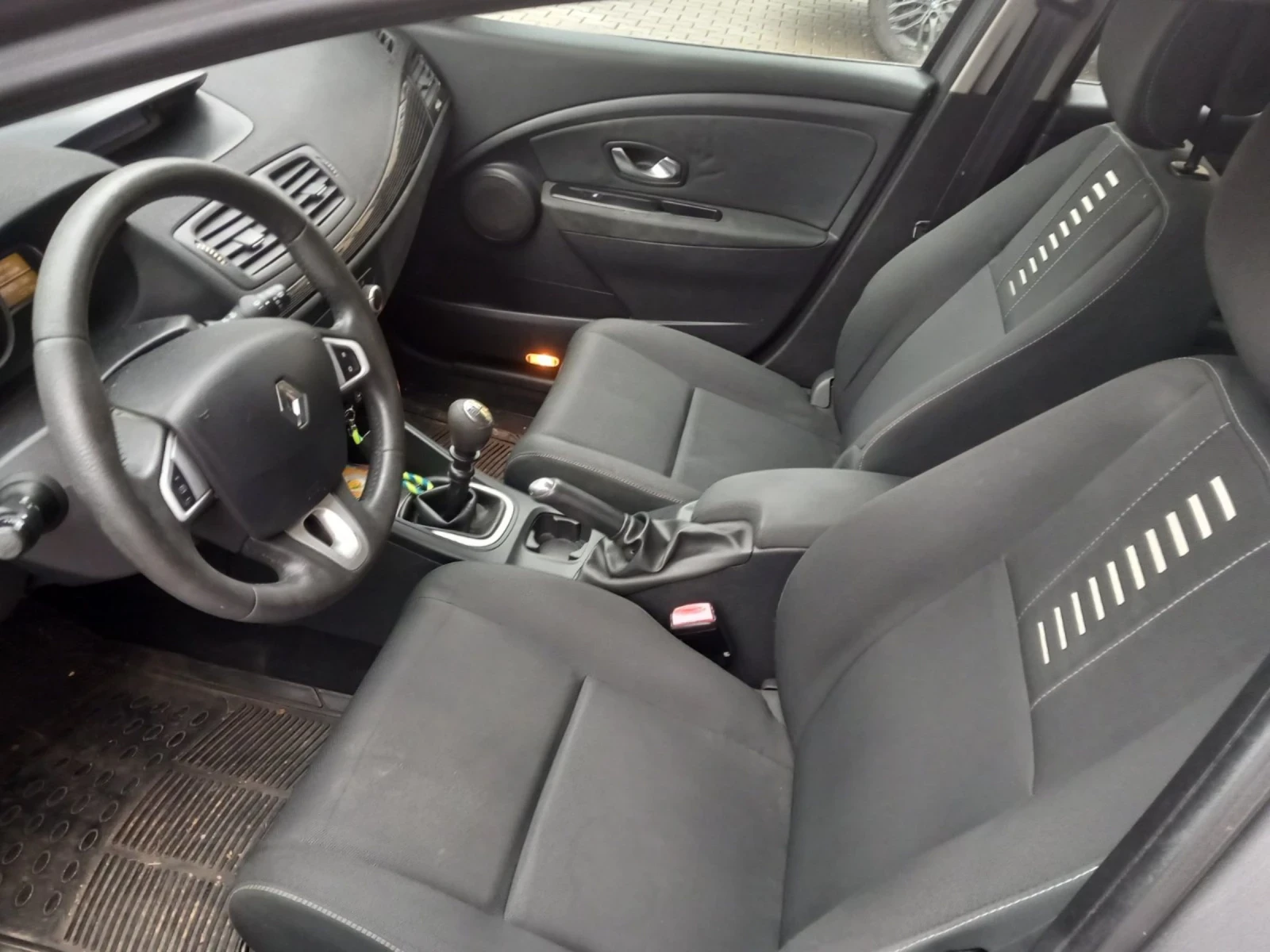 Renault Megane  - изображение 8