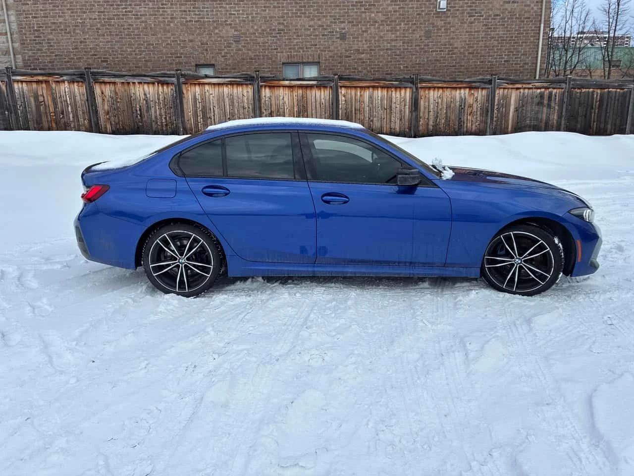 BMW 330 * 330i xDrive * 2 КЛЮЧА* ПОДГРЕВ* PANO*  - изображение 3