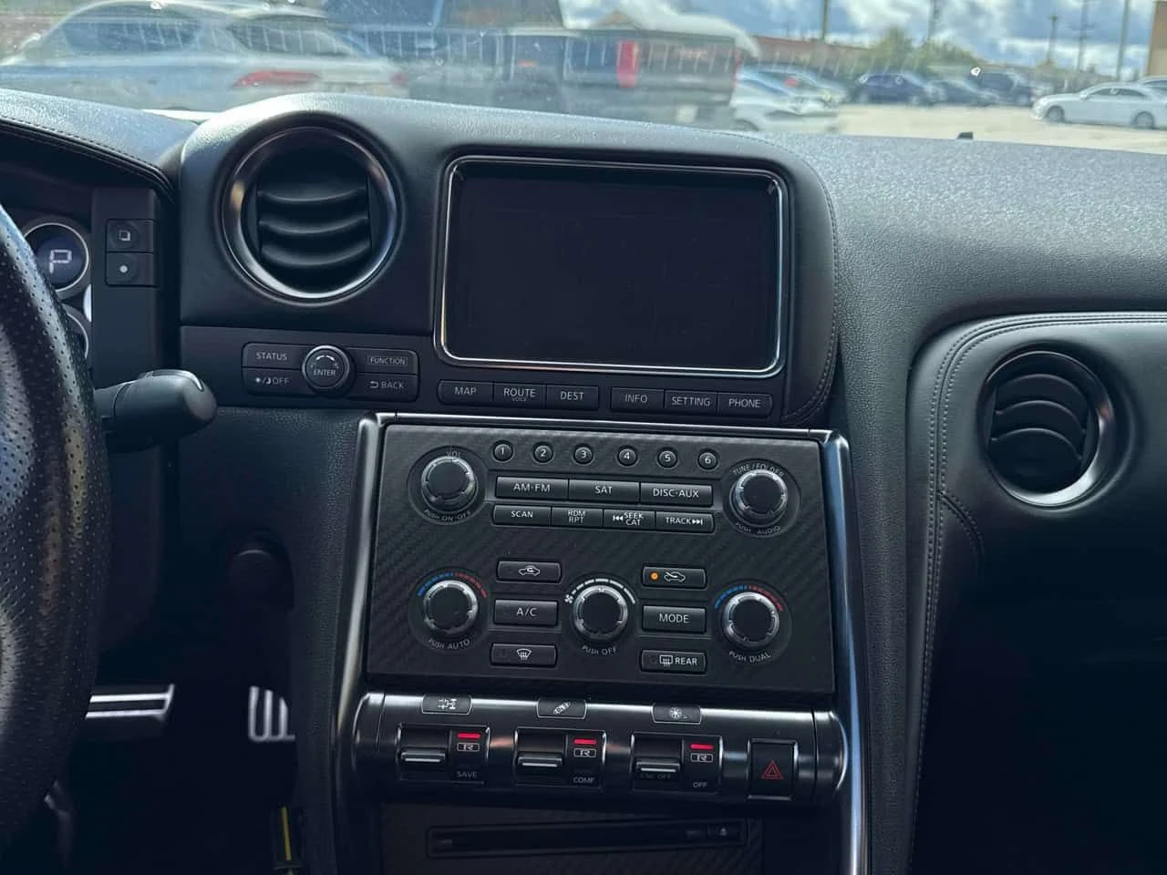 Nissan Gt-r  Premium / CARFAX /CARBON , снимка 9 - Автомобили и джипове - 53912877