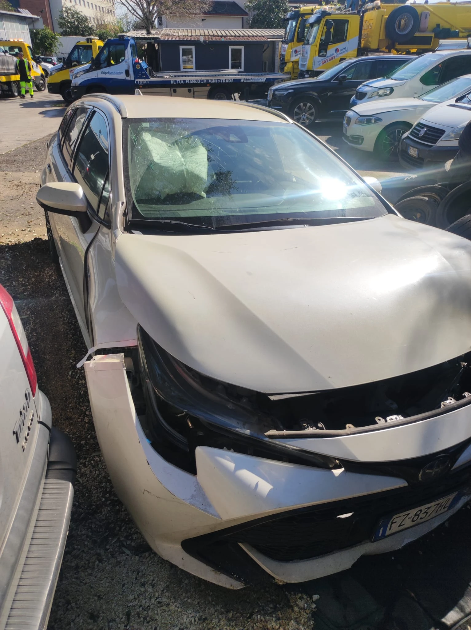 Toyota Corolla 1.8HYBRID 65000км, снимка 8 - Автомобили и джипове - 53921344