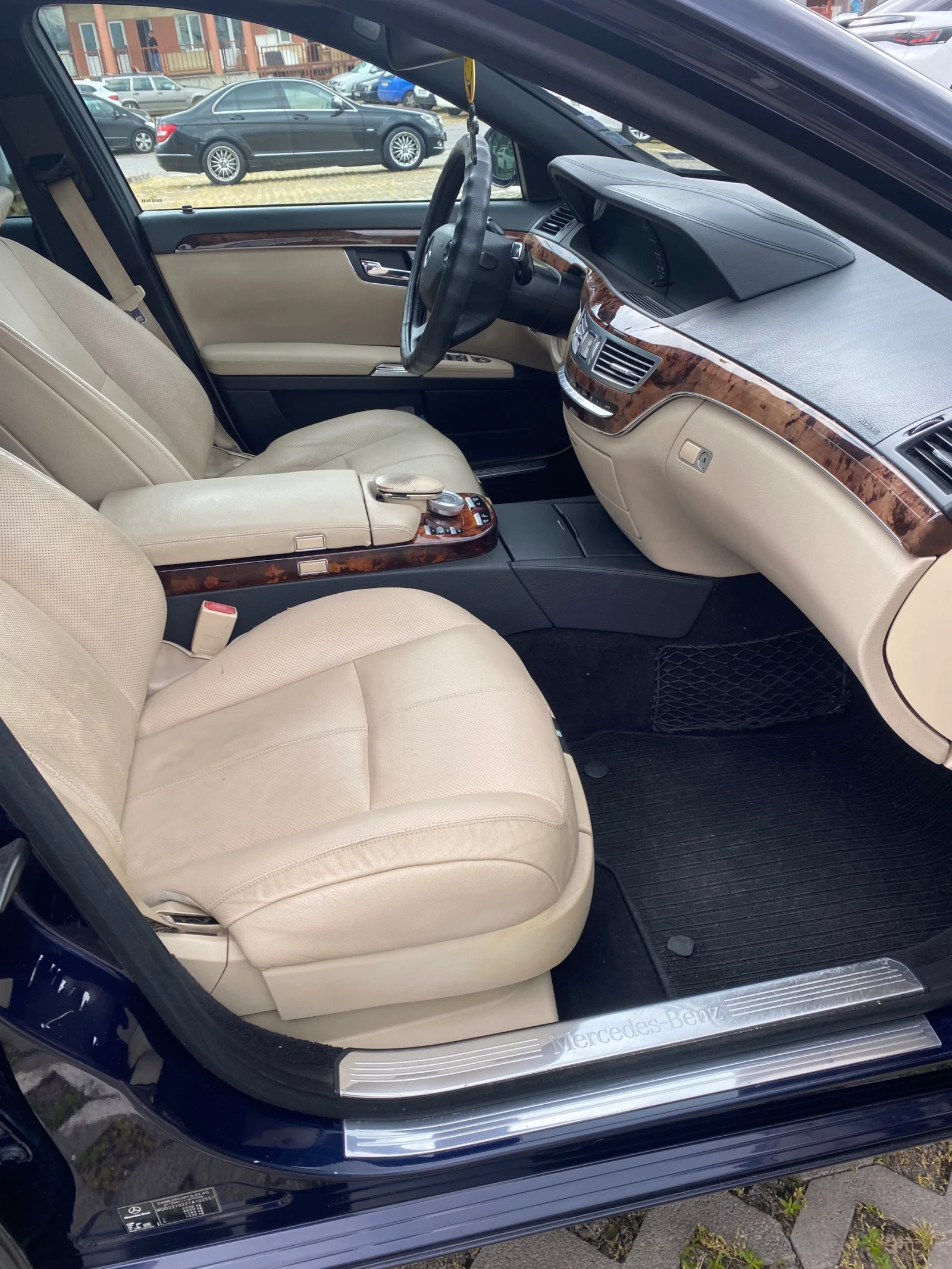 Mercedes-Benz S 320, снимка 11 - Автомобили и джипове - 54190300