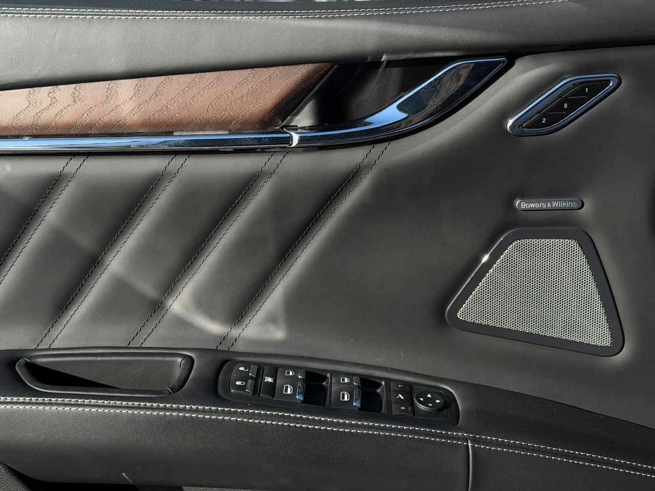 Maserati Quattroporte * S Q4 GranLusso * PANO* KEYLESS* ПОДГРЕВ* , снимка 16 - Автомобили и джипове - 54233523