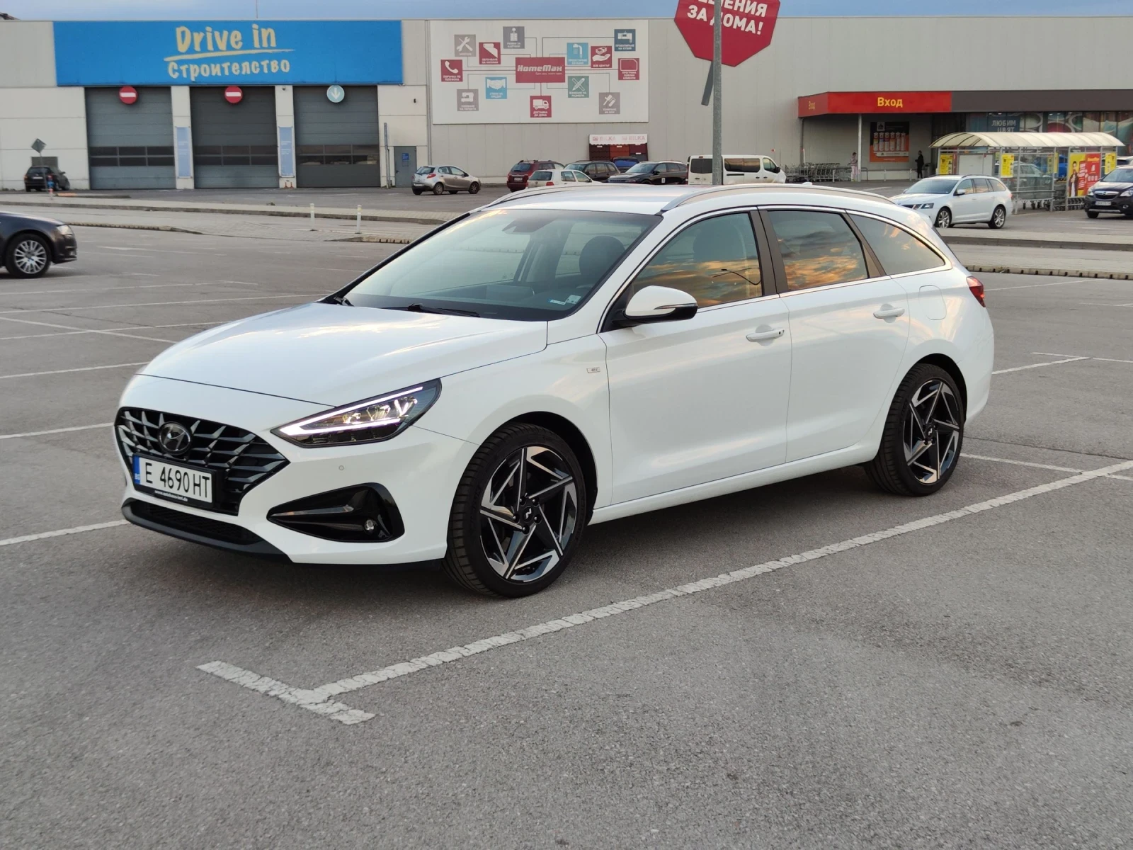 Hyundai I30 1.5T MHEV, снимка 4 - Автомобили и джипове - 54248429