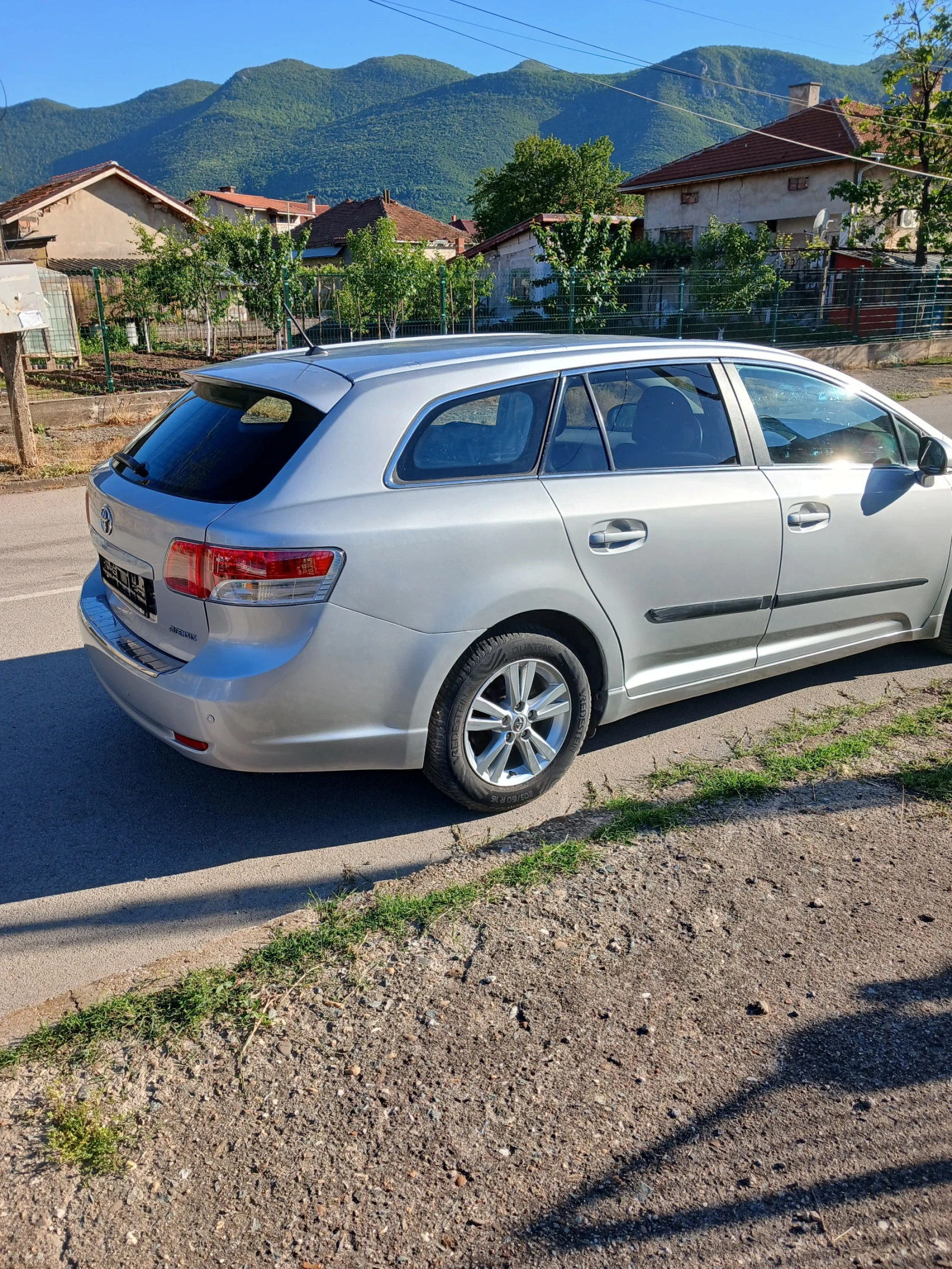Toyota Avensis, снимка 3 - Автомобили и джипове - 54567245