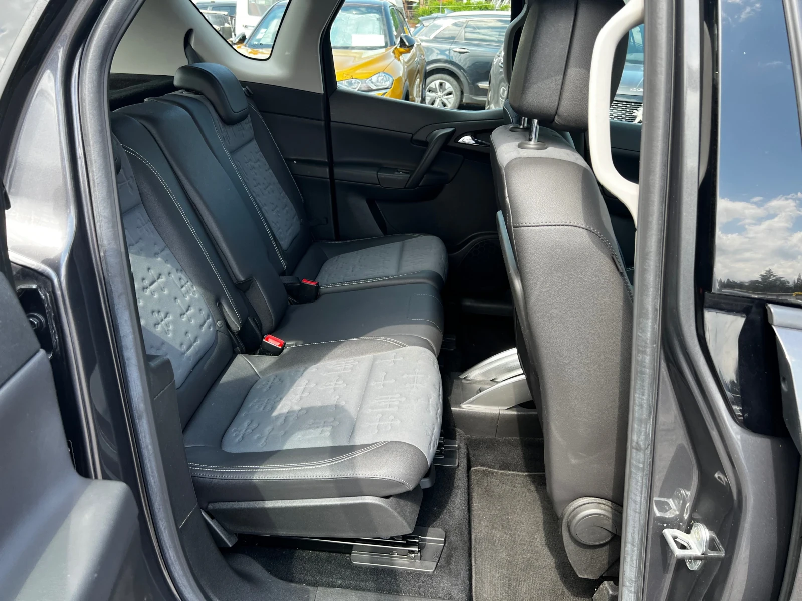 Opel Meriva 1.4 turbo 140 p.s. COSMO, снимка 12 - Автомобили и джипове - 54792008