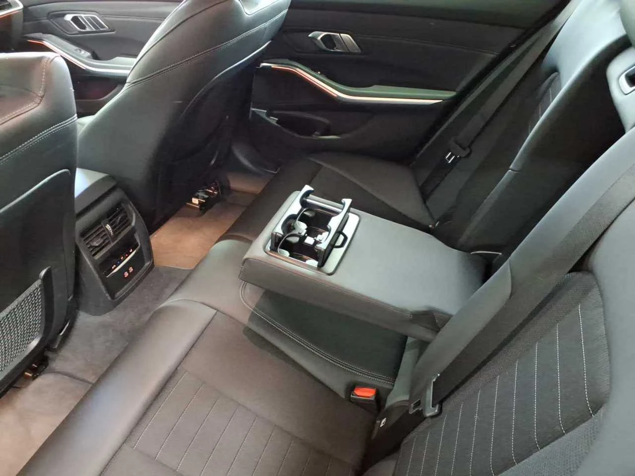 BMW 318 * Touring* Sport Line* , снимка 13 - Автомобили и джипове - 55103200