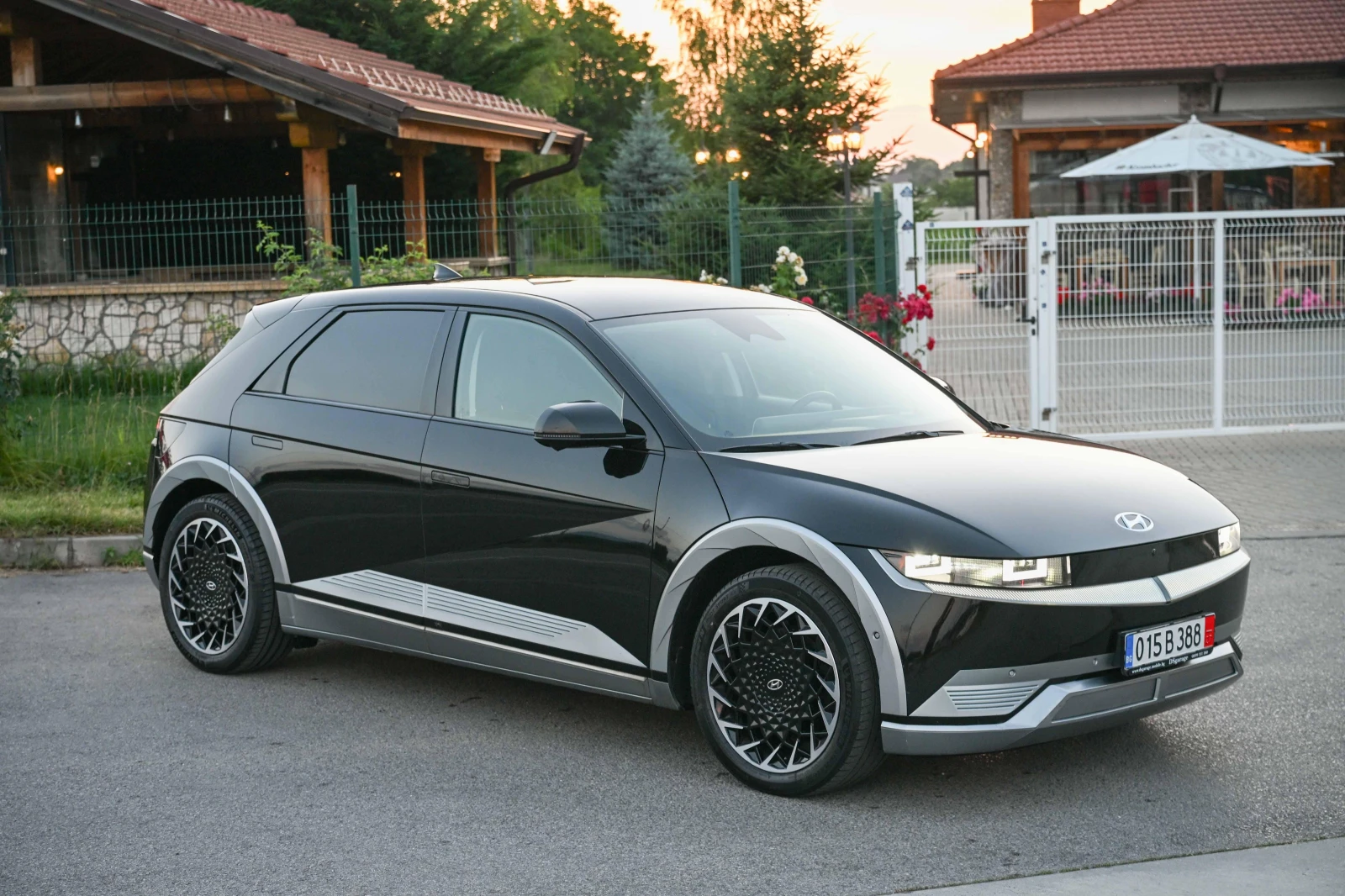 Hyundai Ioniq 5 UNIQ* 4WD* 360* PixelLed* BOSE* FULL | Mobile.bg � ����������� 2